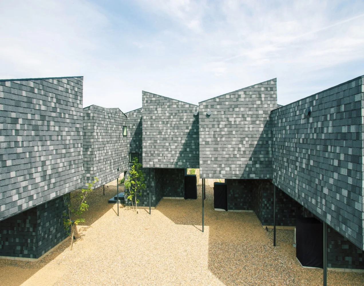 Top Benefits of Aluminium Louvers for Modern Homes