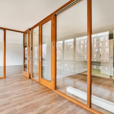 Large glass doors from floor to ceiling